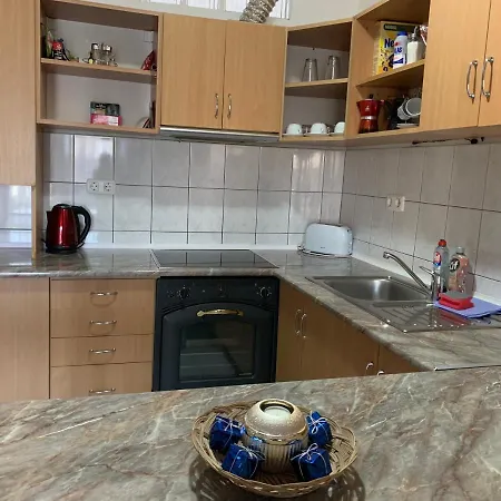 Liget Apartment, Terrace, Free Parking, Ac Apartment *