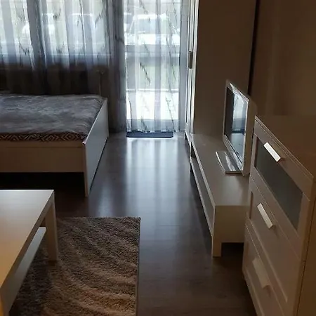 Liget Apartment, Terrace, Free Parking, Ac *