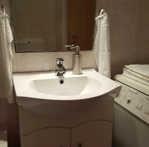 Liget Apartment, Terrace, Free Parking, Ac *