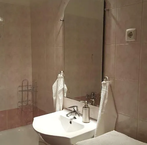 아파트 Liget Apartment, Terrace, Free Parking, Ac