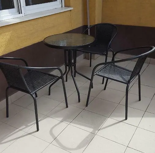 Liget Apartment, Terrace, Free Parking, Ac 아파트 *