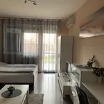 公寓 Liget Apartment, Terrace, Free Parking, Ac
