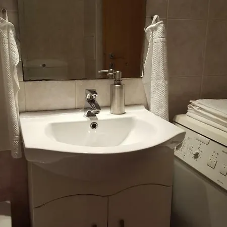 Liget Apartment, Terrace, Free Parking, Ac *